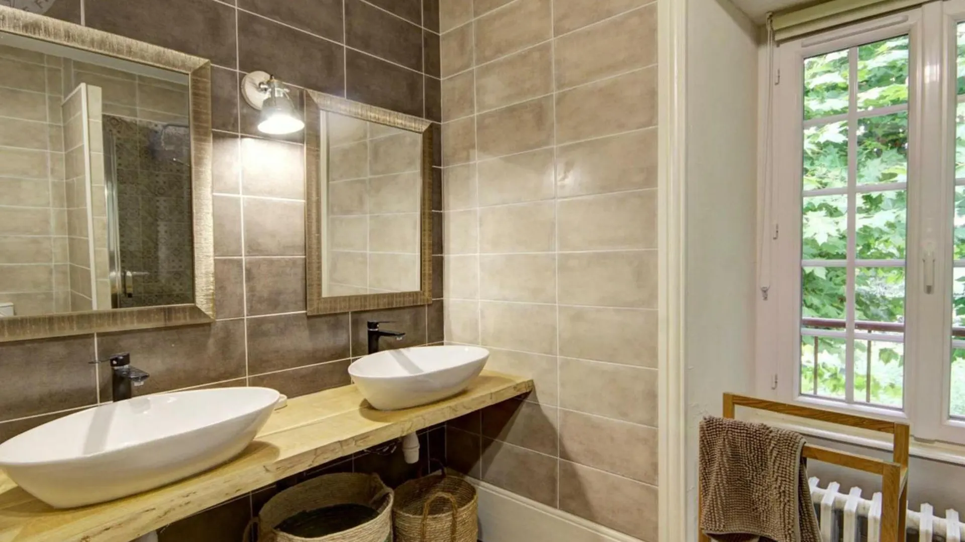 Saint-Denis-de-Cabanne Gite Charmant Avec Spa Privatif, Cheminee, Jardin De 2000M², A La Campagne, Proche Loire Et Saone-Et-Loire - Fr-1-496-230 빌라