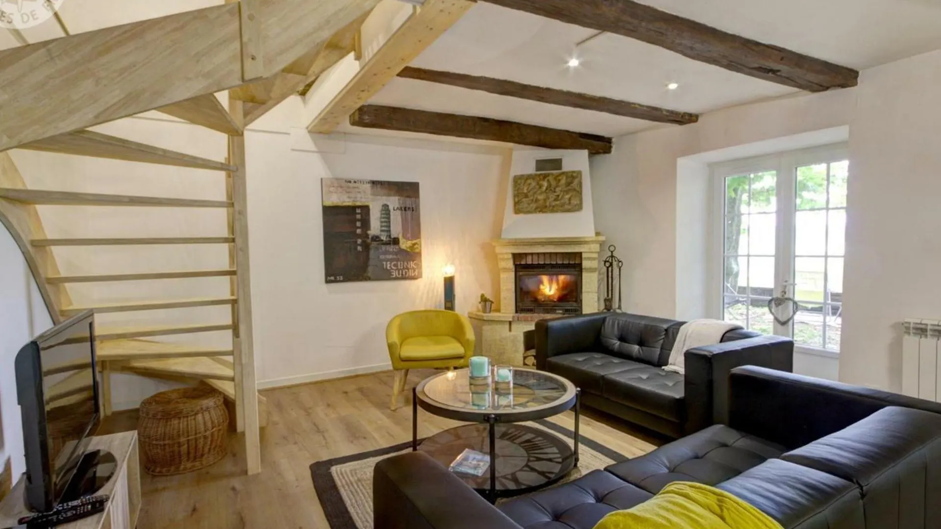 Saint-Denis-de-Cabanne Gite Charmant Avec Spa Privatif, Cheminee, Jardin De 2000M², A La Campagne, Proche Loire Et Saone-Et-Loire - Fr-1-496-230 빌라 0*,  프랑스